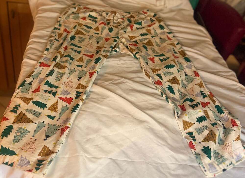 Old Navy Christmas Tree Flannel Pajama Pants Size S Multicolor